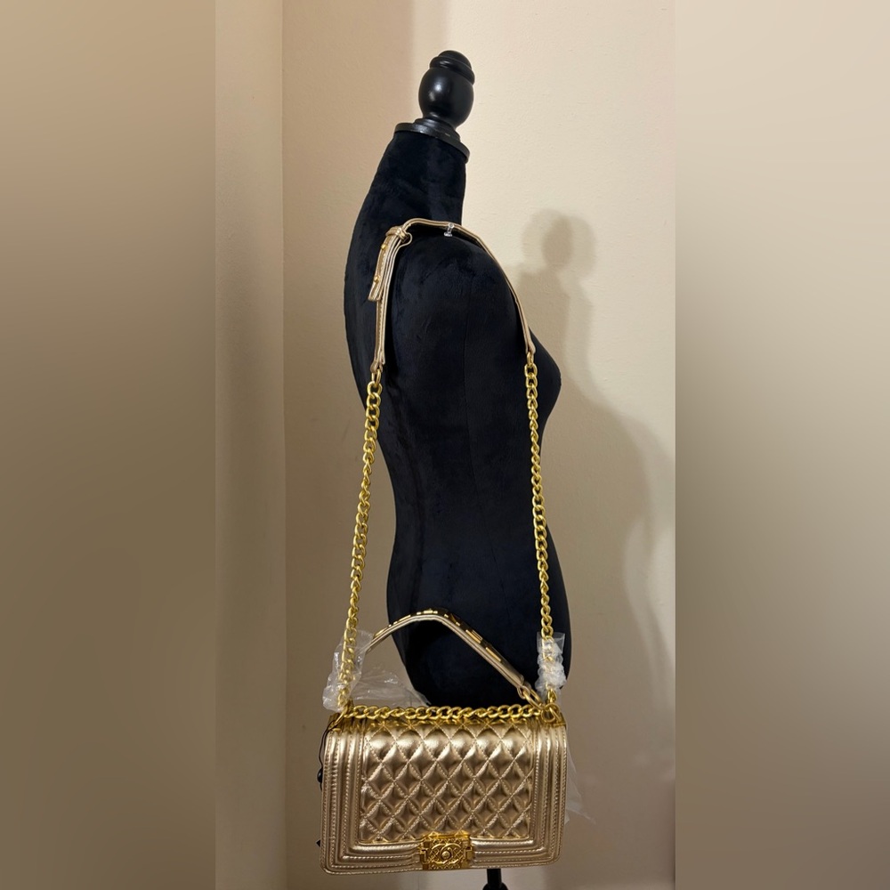 Fashion Metallic Gold Quilted Calfskin Medium Classic Double Flap Shoulder Bag - Picture 13 of 16